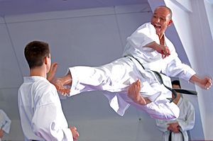 300px-YokoTobi_Dietl.jpg